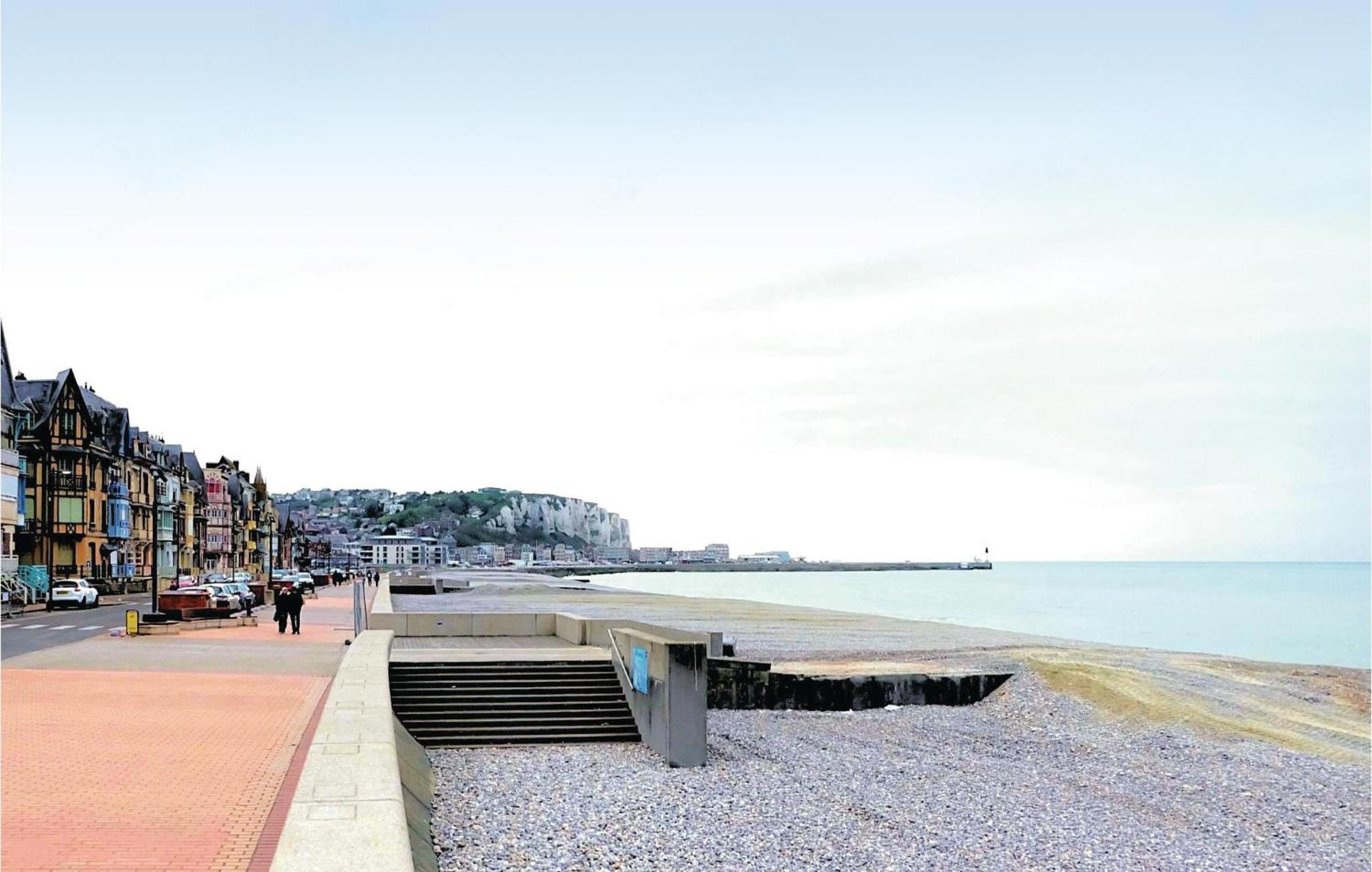 2 Bedroom Awesome Apartment In Mers-Les-Bains Mers-les-Bains Exterior foto