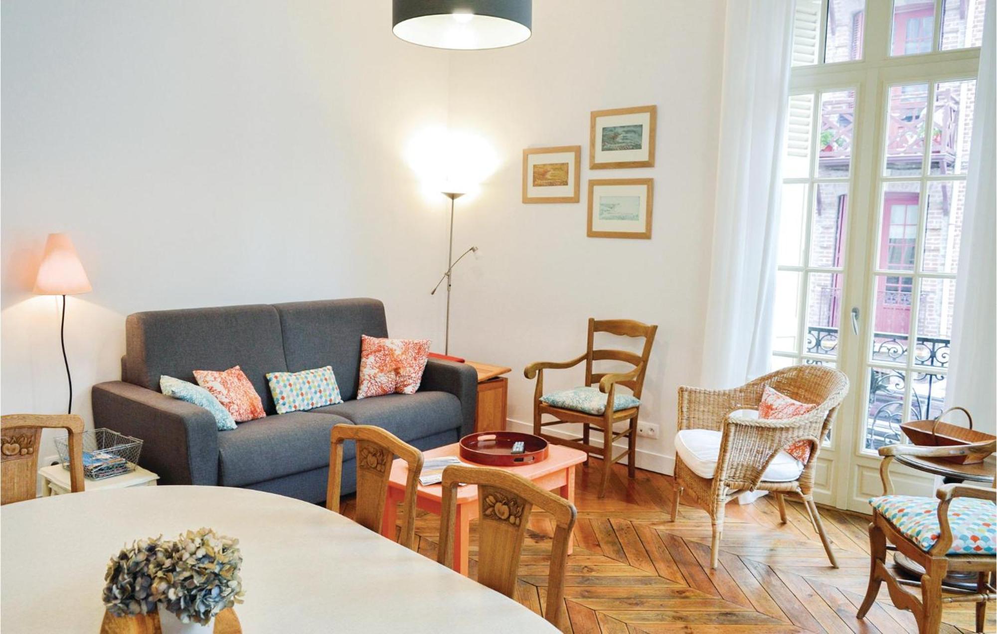 2 Bedroom Awesome Apartment In Mers-Les-Bains Mers-les-Bains Exterior foto