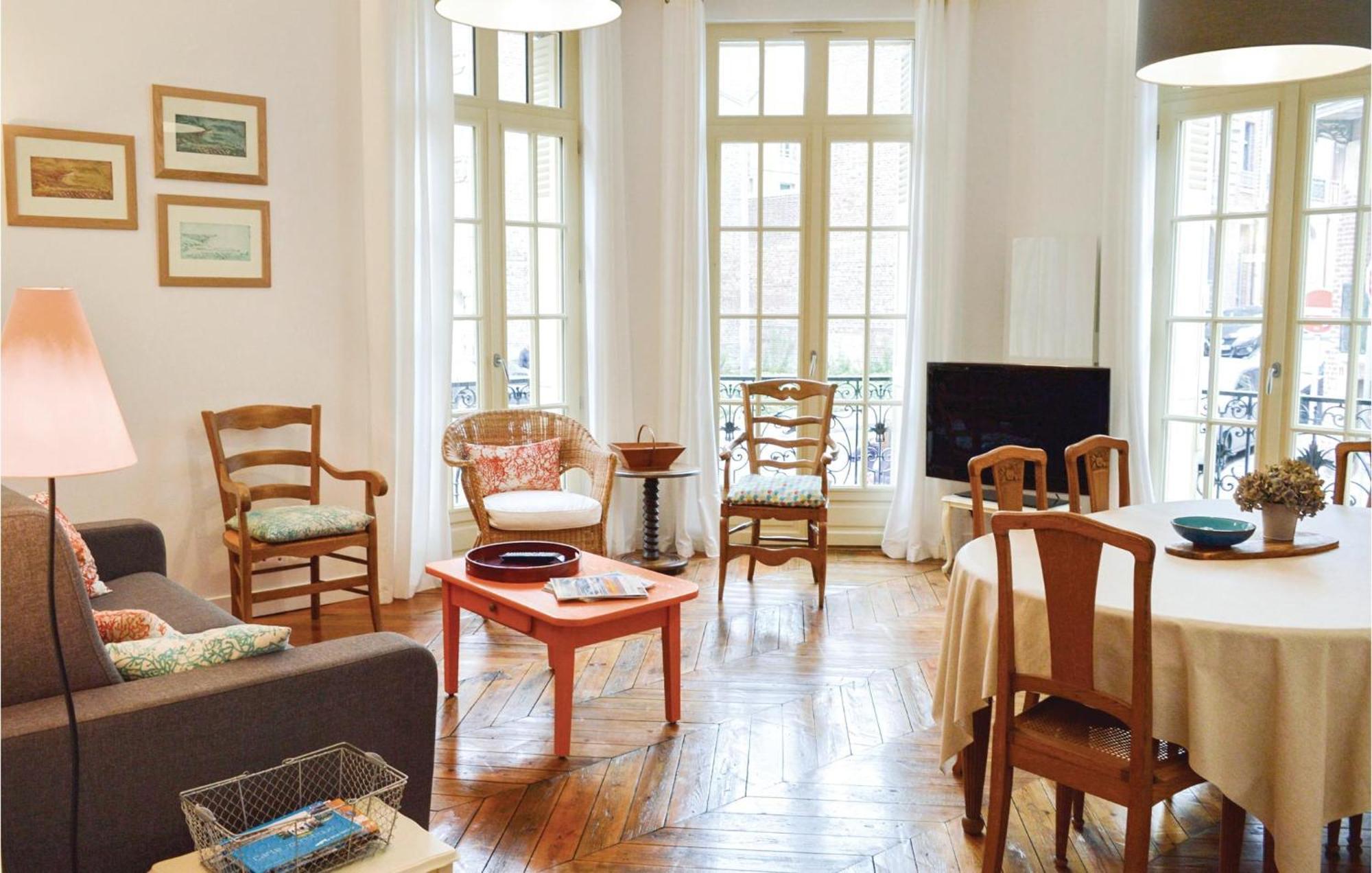 2 Bedroom Awesome Apartment In Mers-Les-Bains Mers-les-Bains Exterior foto
