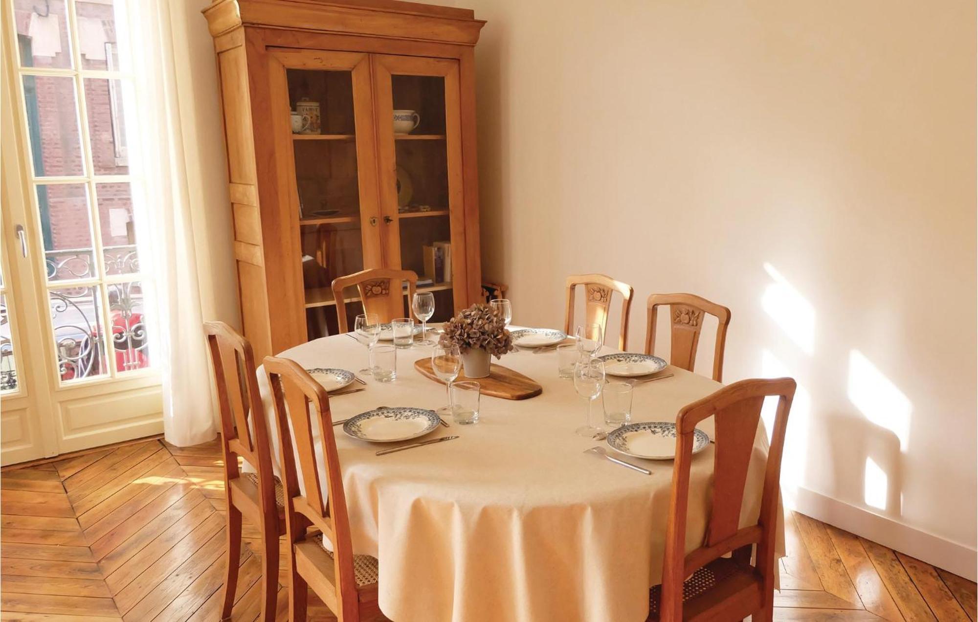 2 Bedroom Awesome Apartment In Mers-Les-Bains Mers-les-Bains Exterior foto