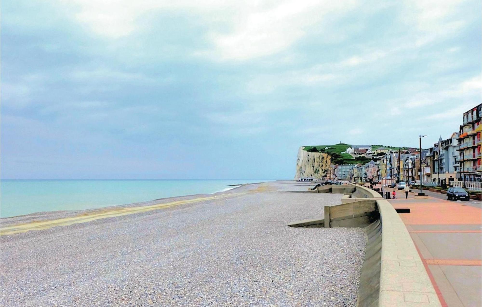 2 Bedroom Awesome Apartment In Mers-Les-Bains Mers-les-Bains Exterior foto